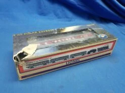 Lionel 6-25186 Polar Express Car Damaged In Soprano Episode "The Blue Comet" Season 6 Episode 20