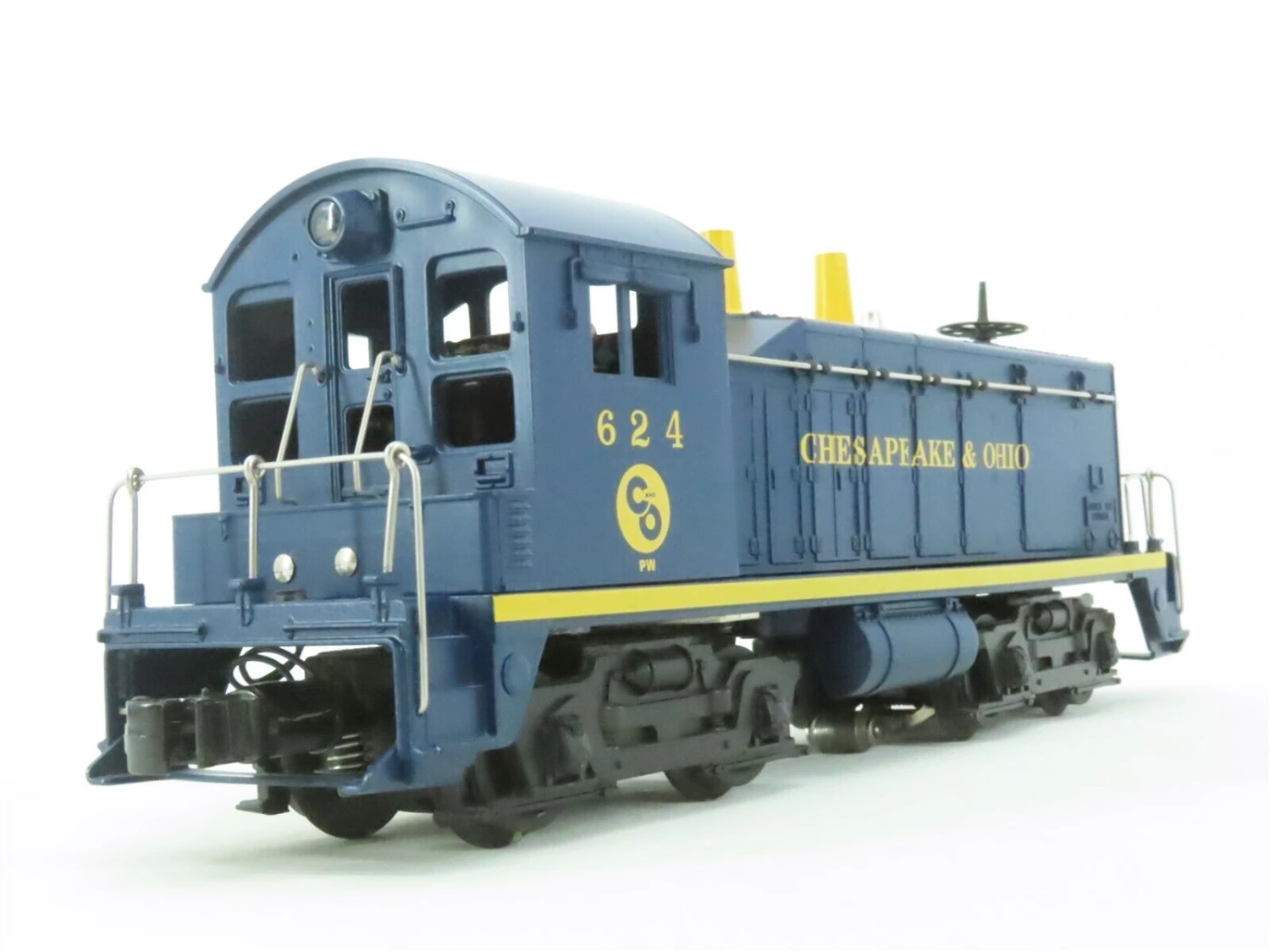 Lionel 6-18978 O Gauge C&O NW2 Switcher With TMCC Command & Railsounds - NOS - Image 2